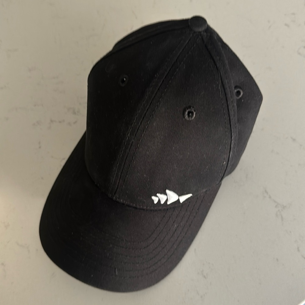 black Sydney opera house baseball hat